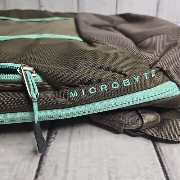 North Face Women's Adjustable Strap Flexvent Microbyte Backpack - Picture 4 of 10